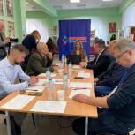 Сторонники «Единой России» выяснили на дискуссионном клубе для чего нужна военная подготовка