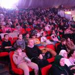 В Чечне «Единая Россия» организовала поход в цирк для детей участников СВО