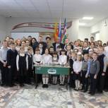 В День Героев Отечества в школах республики торжественно открыли «Парту Героя»
