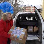 Четыре «Коробки храбрости» передали сторонники «Единой России» маленьким пациентам камчатских больниц