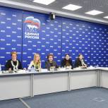 Помощь семьям мобилизованных, женщинам-предпринимателям, работа с НКО: партпроект «Женское движение Единой России» определил планы на 2023 год
