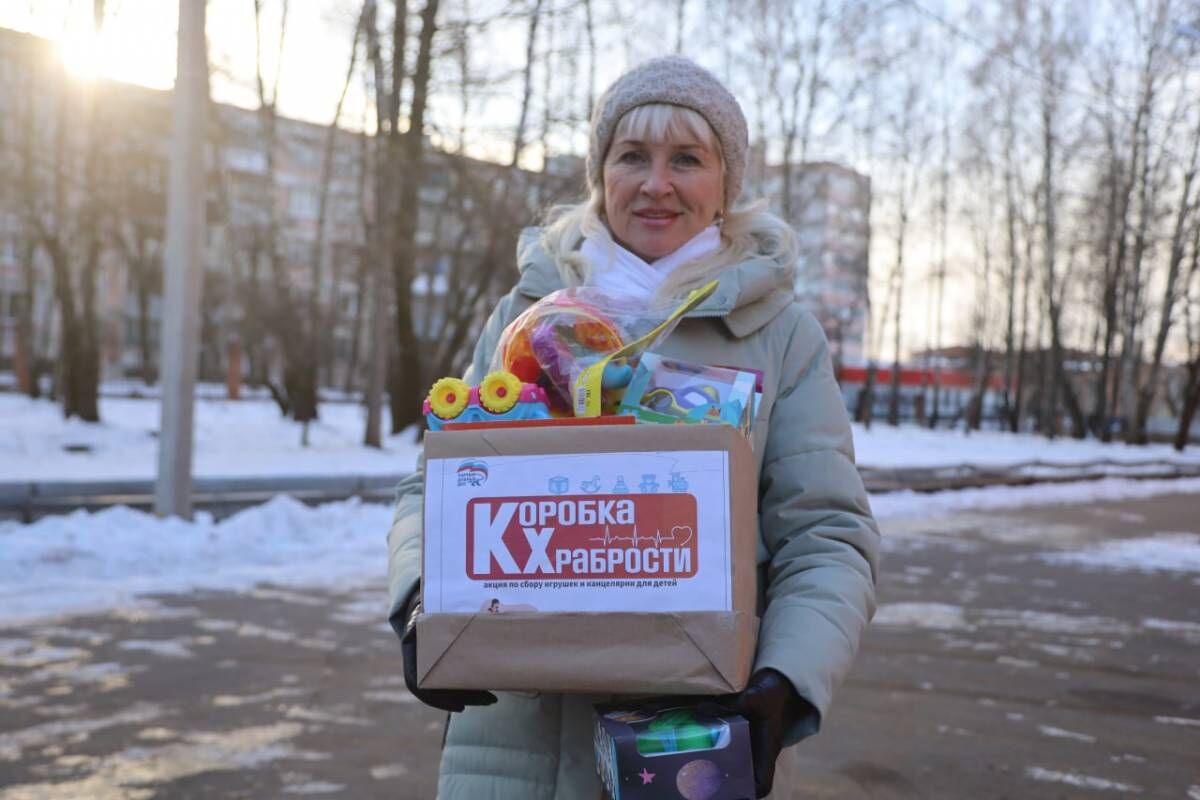 Подмосковные единороссы передали «Коробки храбрости» в детские отделения  больниц