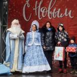 «Единая Россия» в Кировском районе Ростова провела новогоднюю акцию «Елка добрых дел»