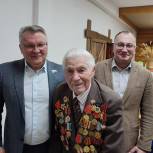 Сергей Никонов поздравил ветеранов с Новым годом