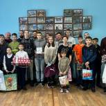 В Новокузнецке единороссы поздравили воспитанников детского дома