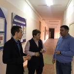 Евгений Ковалев посетил образовательные учреждения Октябрьского района, ремонт в которых запланирован на 2023 год