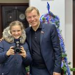 Депутат Мосгордумы Игорь Бускин помог исполнить новогоднее желание юной жительницы Бабушкинского района