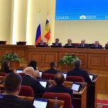 Александр Ищенко поблагодарил депутатов за помощь военнослужащим, мобилизованным гражданам и их семьям
