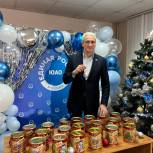 Депутаты Южного округа столицы передадут более 900 новогодних подарков для детей Мариуполя