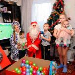 Алексей Зеленин исполнил новогоднее желание школьницы из семьи участника СВО