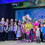Депутаты Госдумы от «Единой России» поздравляют детей с наступающим Новым годом в регионах