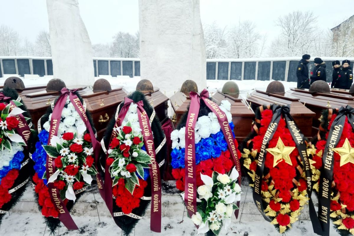 Проект «Историческая память»: Под Калининградом перезахоронили останки 153 солдат Великой Отечественной войны