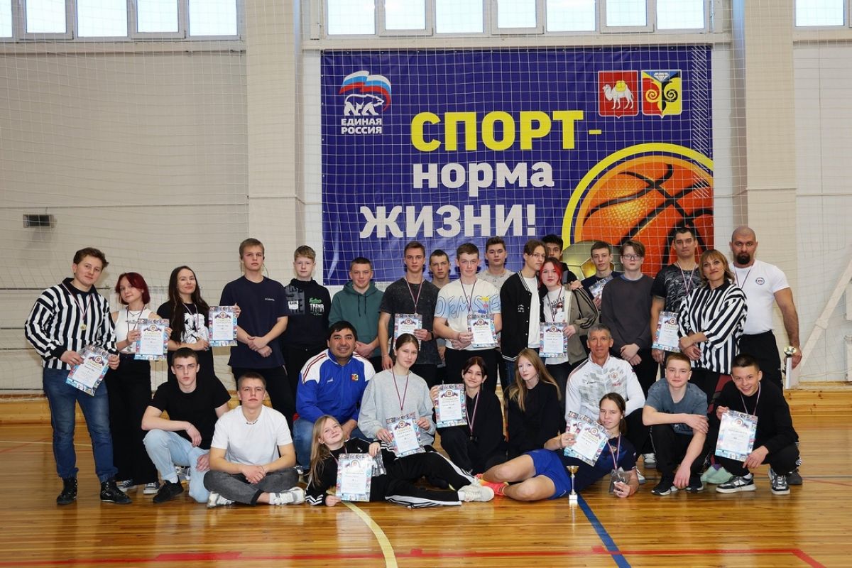 В Кусе прошел предновогодний турнир по армрестлингу
