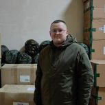 «Единая Россия» доставила более 82 тысяч тонн гумпомощи в новые регионы и на передовую