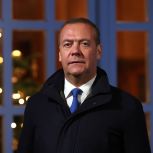 Дмитрий Медведев: Сейчас у народа России есть самая важная задача – сделать наступающий 2024-й годом окончательного разгрома неофашизма