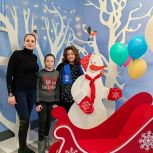 Муниципальные депутаты «Единой России» организовали новогоднюю елку в районе Ясенево