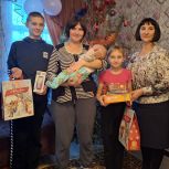 Депутаты «Единой России» приняли участие в благотворительной акции «Елка желаний»