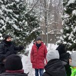 Единороссы юга Москвы организовали для школьников экскурсию на станцию юннатов