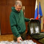 Медоборудование, тепловизоры, спальники: «Единая Россия» организовала доставку помощи участникам СВО