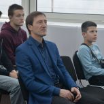 Юным самбистам показали фильм о популярном виде единоборств в России