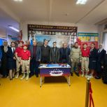 В образовательных учреждениях Новолакского района в День Героев Отечества открыли «парты Героев»