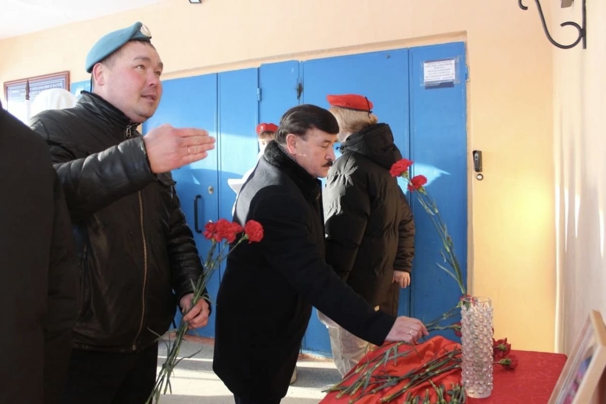 В Волжском районе открыли мемориальные доски в честь участников СВО