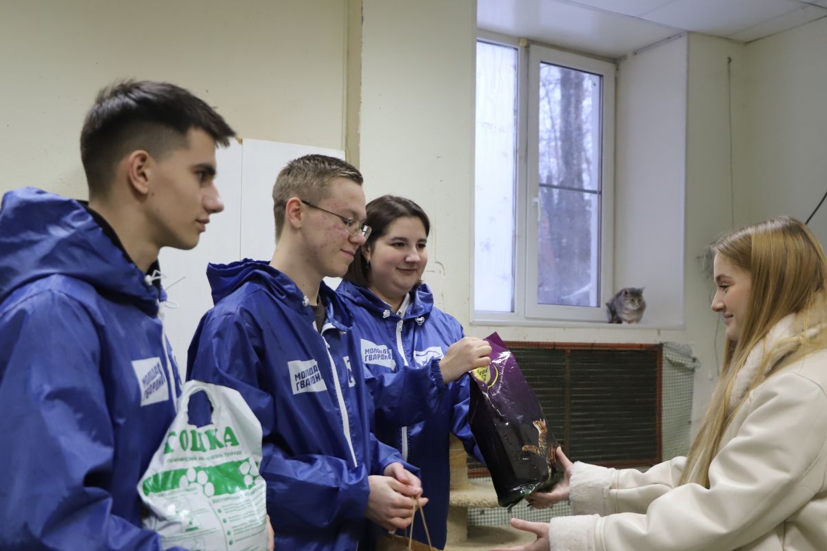 Волонтёры «Единой России» поддержали тульские зооцентры