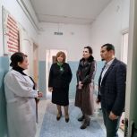 Депутаты от «Единой России» проверили качество ремонтных работ в здании  врачебной амбулатории Поликлиника № 7