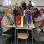 В Самарской области «Единая Россия» передала подарки детям и пожилым активистам ТОСов