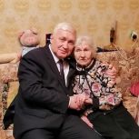 Михаил Белошеев поздравил с наступающими  новогодними праздниками ветерана войны