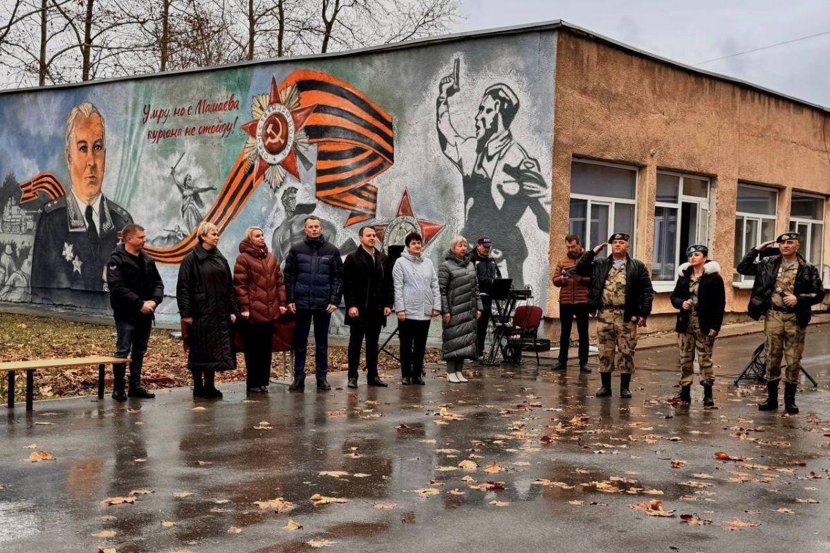 В Симферопольском районе открыли мурал в честь Героя Советского Союза Василия Акимовича Горишнего