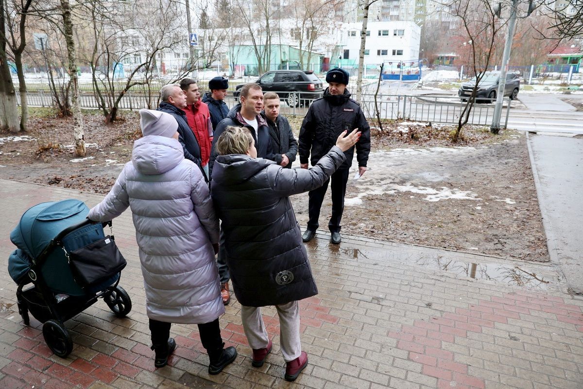 В Нижнем Новгороде активисты «Единой России проверили безопасность маршрутов к образовательным учреждениям