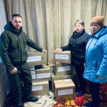 Депутат передал бойцам к Новому Году подарки