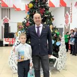 Депутат Владимир Лидерман принял участие в благотворительной акции «Елка желаний»