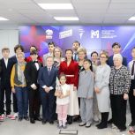 Анна Кузнецова встретилась с победителями премии «Юный герой»