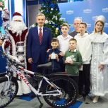 Мечта ребенка из семьи с 14-ю детьми сбылась благодаря «Елке желаний»