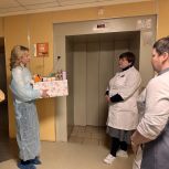 Депутат Госдумы от Ростовской области Екатерина Стенякина приняла участие в акции «Коробка храбрости»
