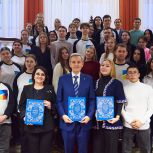 В Тюмени для студентов прошла презентация «Конька-Горбунка» на ненецком языке