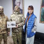 Единороссы вручили квадрокоптер участникам СВО в рамках «Декады добрых дел»
