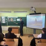 «История России в великих святых»: школьники Саранска рассказали младшим ребятам о праведных делах Александра Невского