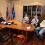 Сергей Жестянников обсудил проблемы жителей округов во время личного приема