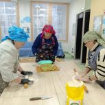 Активисты из Нижнекамского района помогают фронту