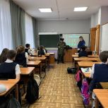 Карталинские школьники пообщались с участником СВО