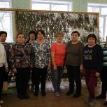 В Кунашакском округе плетут маскировочные сети для бойцов