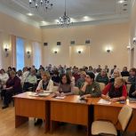 Региональный координатор проекта «Мир возможностей» партии «Единая Россия» Юрий Каленов провел встречу с руководителями образовательных учреждений