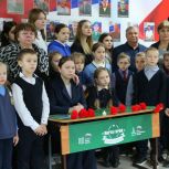 «Единая Россия» установила Парту Героя в лицее Вешкаймского района Ульяновской области