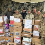 Единороссы Ялты поздравили бойцов Запорожского направления с наступающими праздниками