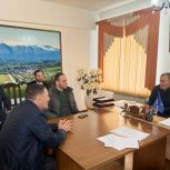 Мухтарпаша Умаханов провёл приём граждан в Казбековском районе: решены вопросы энергоснабжения и соцподдержки