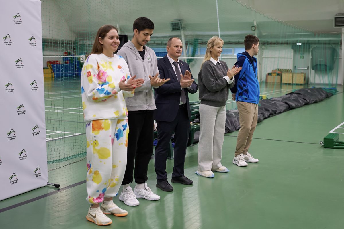 В Магадане при поддержке партийного проекта «Детский спорт»  состоялся чемпионат и первенство области по теннису