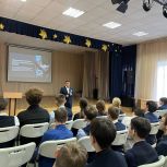 «Донбасс - новые горизонты»: Секретарь первичного отделения «Единой России» рассказал ученикам Иркутской школы № 10 о СВО и жизни на освобождённых территориях